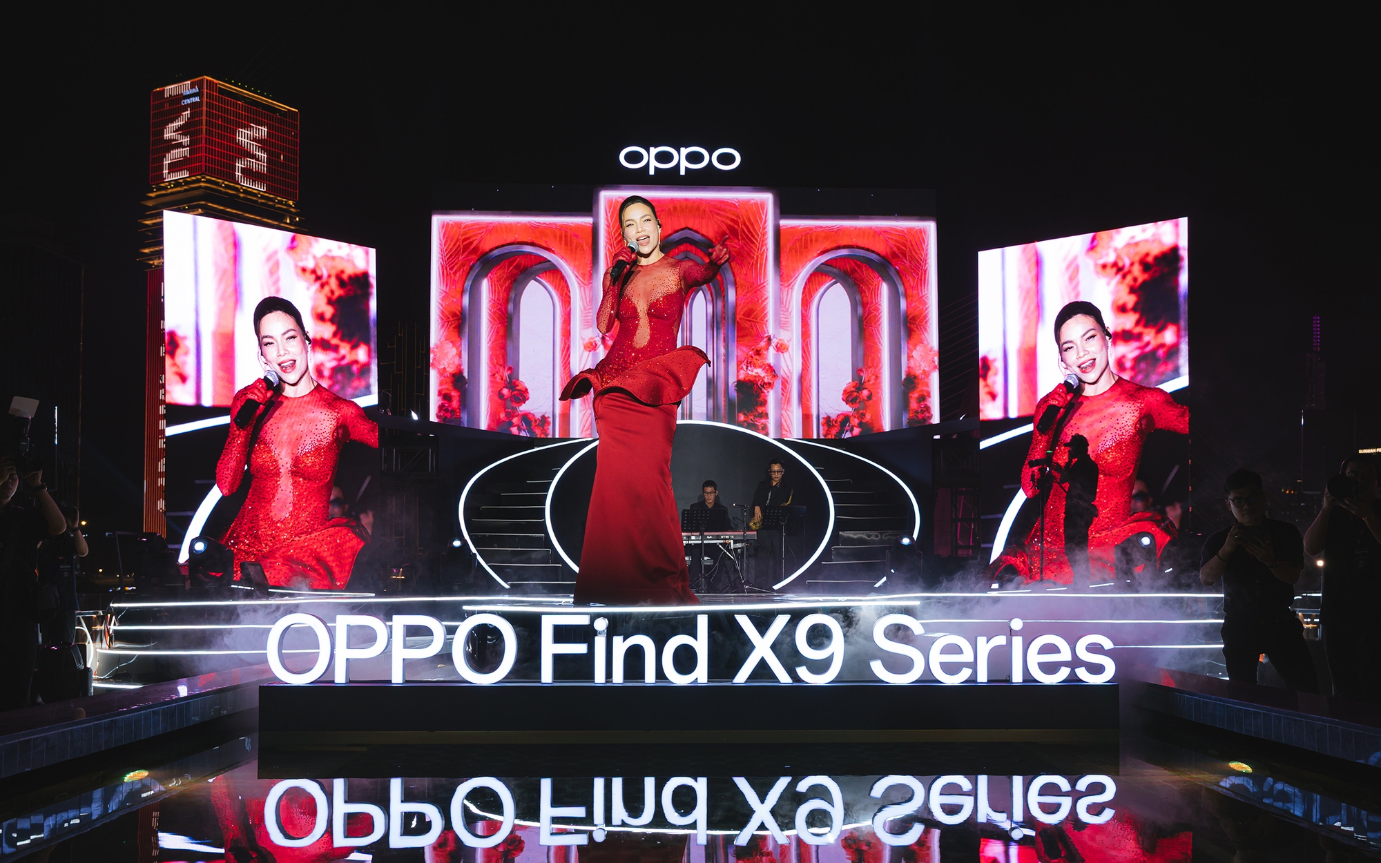 Mẫu điện thoại vừa được Hồ Ngọc Hà giới thiệu có gì đặc biệt?- Ảnh 4. Mẫu điện thoại vừa được Hồ Ngọc Hà giới thiệu có gì đặc biệt?- Ảnh 4.