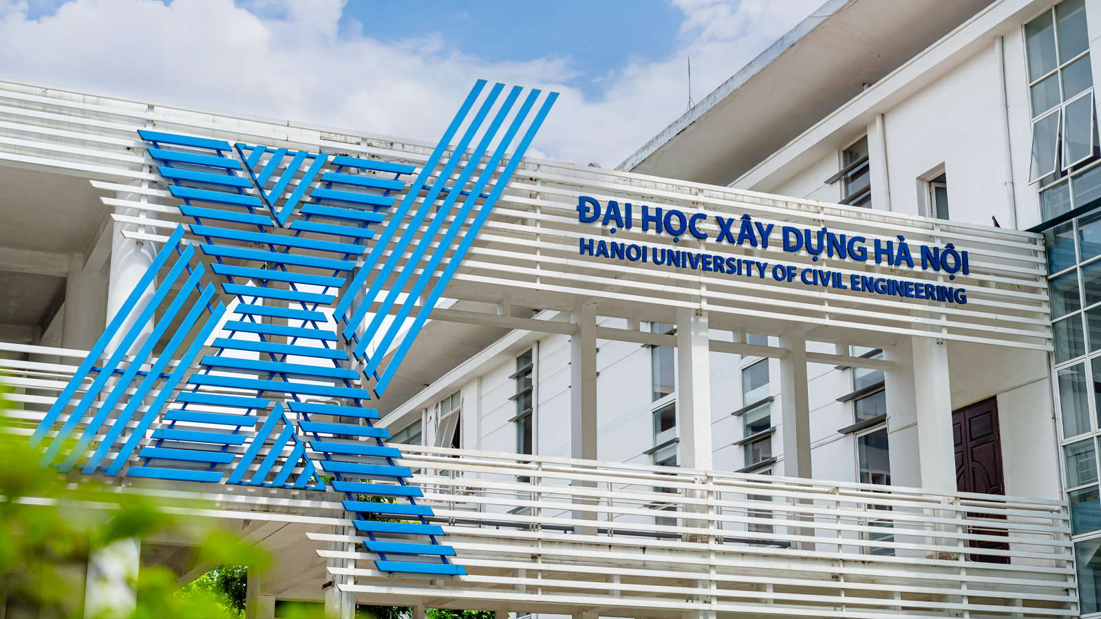 13 bí mật về ĐH Xây dựng: Tưởng gái xinh mới là điều bí ẩn nhất, nhưng có một thứ thần kỳ hấp dẫn hơn, đó là...- Ảnh 5.