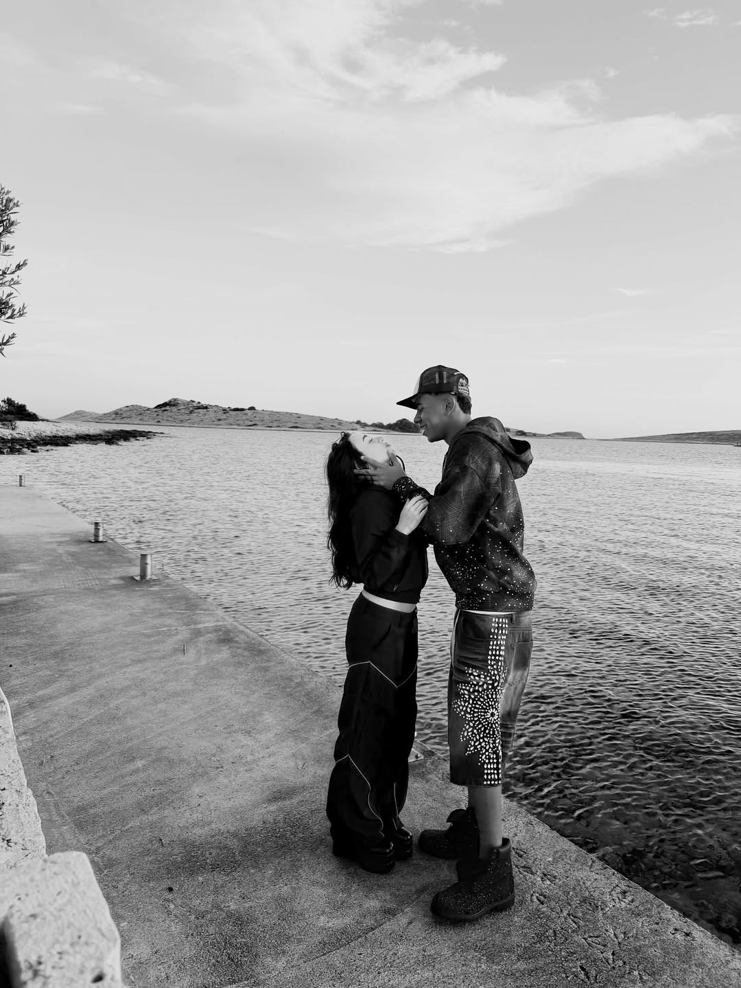 Lamine Yamal bỏ tập đi chơi với bạn gái- Ảnh 2. Lamine Yamal bỏ tập đi chơi với bạn gái- Ảnh 2.