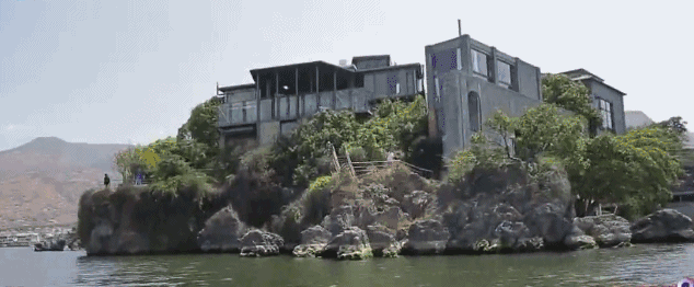 Nữ nghệ sĩ 30 năm không ăn cơm sở hữu biệt thự  Nữ nghệ sĩ 30 năm không ăn cơm sở hữu biệt thự