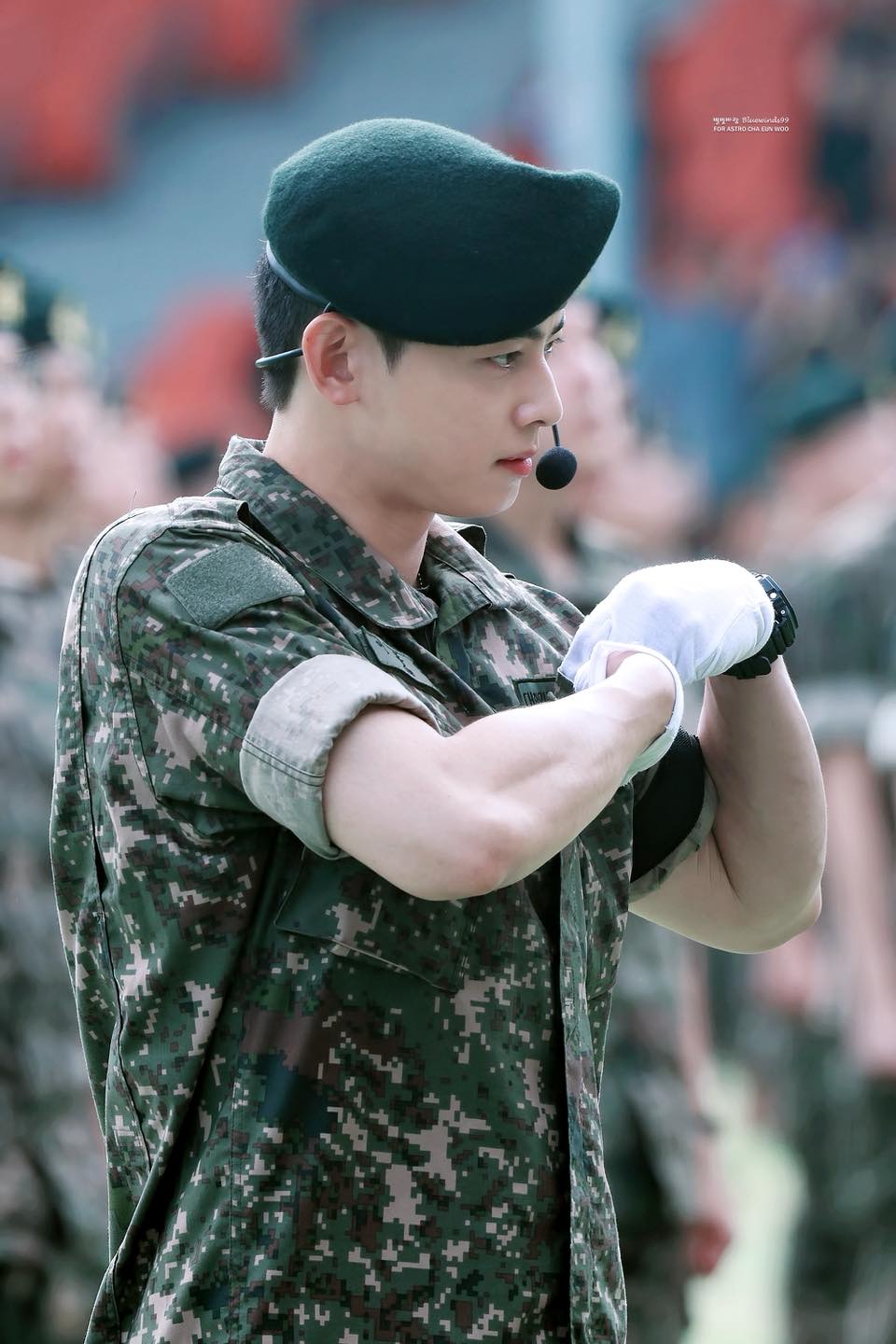 Mỹ nam đẹp đến mức được làm  Mỹ nam đẹp đến mức được làm