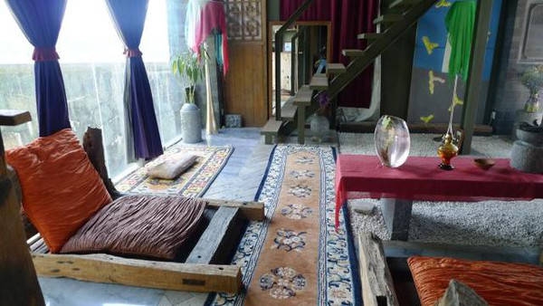 Nữ nghệ sĩ 30 năm không ăn cơm sở hữu biệt thự  Nữ nghệ sĩ 30 năm không ăn cơm sở hữu biệt thự