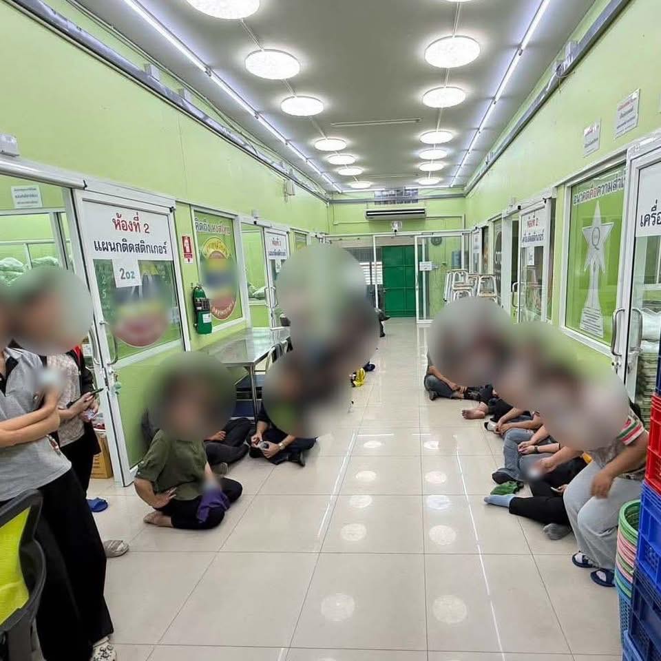 Danh sách 9 loại hít mũi thảo dược Hong Thai sản xuất chui; 2,35 triệu sản phẩm bị thu giữ- Ảnh 4. Danh sách 9 loại hít mũi thảo dược Hong Thai sản xuất chui; 2,35 triệu sản phẩm bị thu giữ- Ảnh 4.