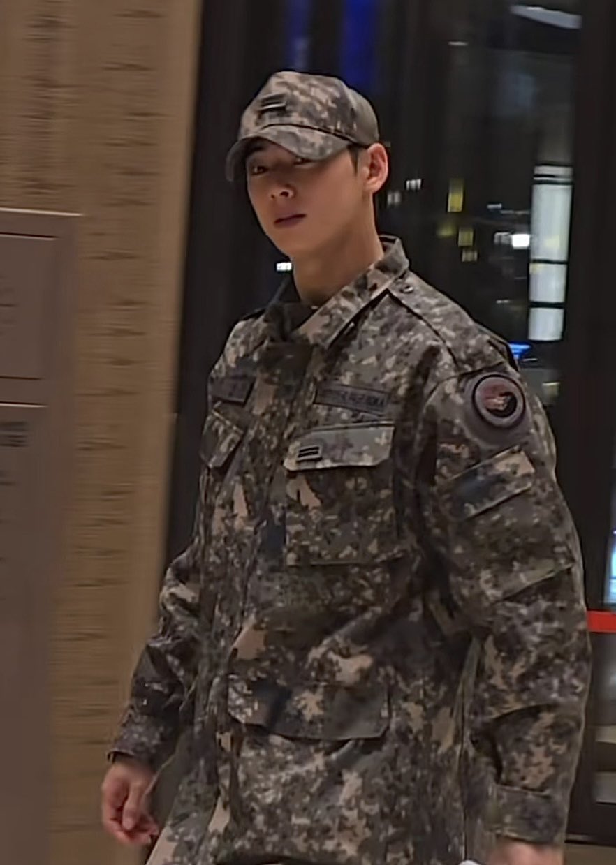 Mỹ nam đẹp đến mức được làm  Mỹ nam đẹp đến mức được làm