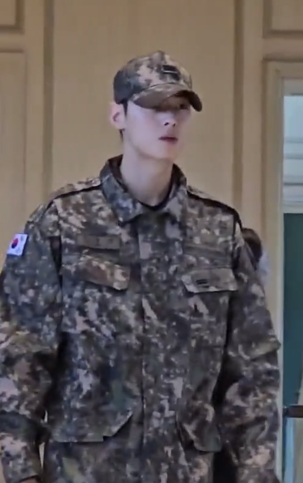 Mỹ nam đẹp đến mức được làm  Mỹ nam đẹp đến mức được làm