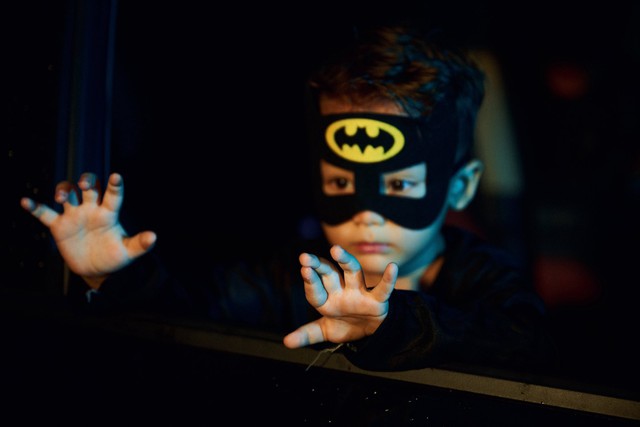 Bùi Tiến Dũng và vợ mẫu tây chơi Halloween chất thế này!- Ảnh 2. Bùi Tiến Dũng và vợ mẫu tây chơi Halloween chất thế này!- Ảnh 2.