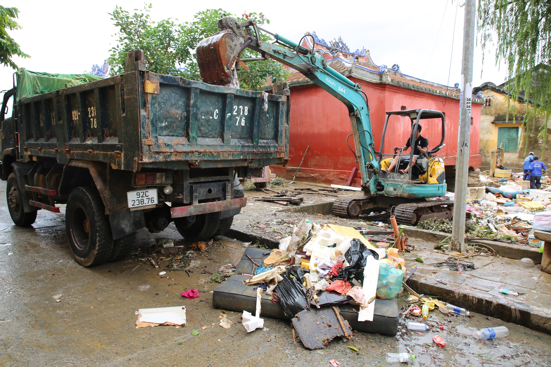 Không nhận ra Hội An sau trận lũ lịch sử- Ảnh 11. Không nhận ra Hội An sau trận lũ lịch sử- Ảnh 11.