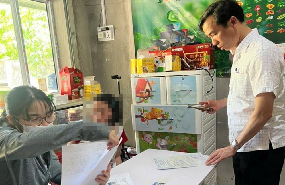 Truy tố "dược sĩ" Lê Thị Duy 41 tuổi- Ảnh 1. Truy tố "dược sĩ" Lê Thị Duy 41 tuổi- Ảnh 1.