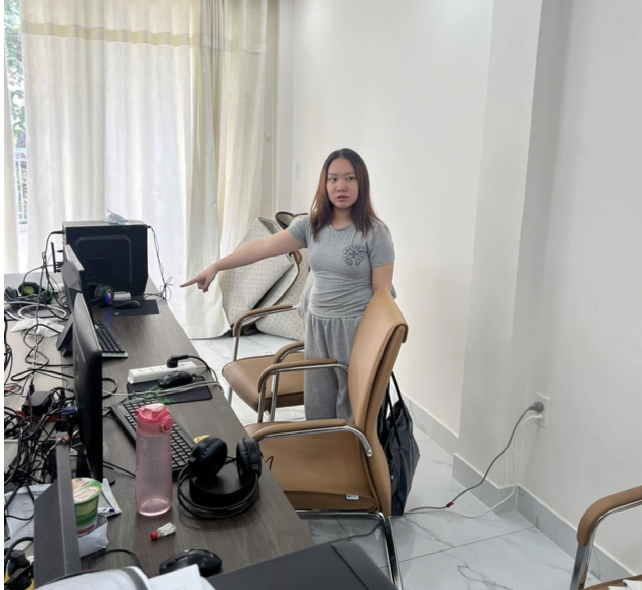 Điểm danh các thẩm mỹ viện từng bị Công an TP HCM "gõ cửa"- Ảnh 4. Điểm danh các thẩm mỹ viện từng bị Công an TP HCM "gõ cửa"- Ảnh 4.