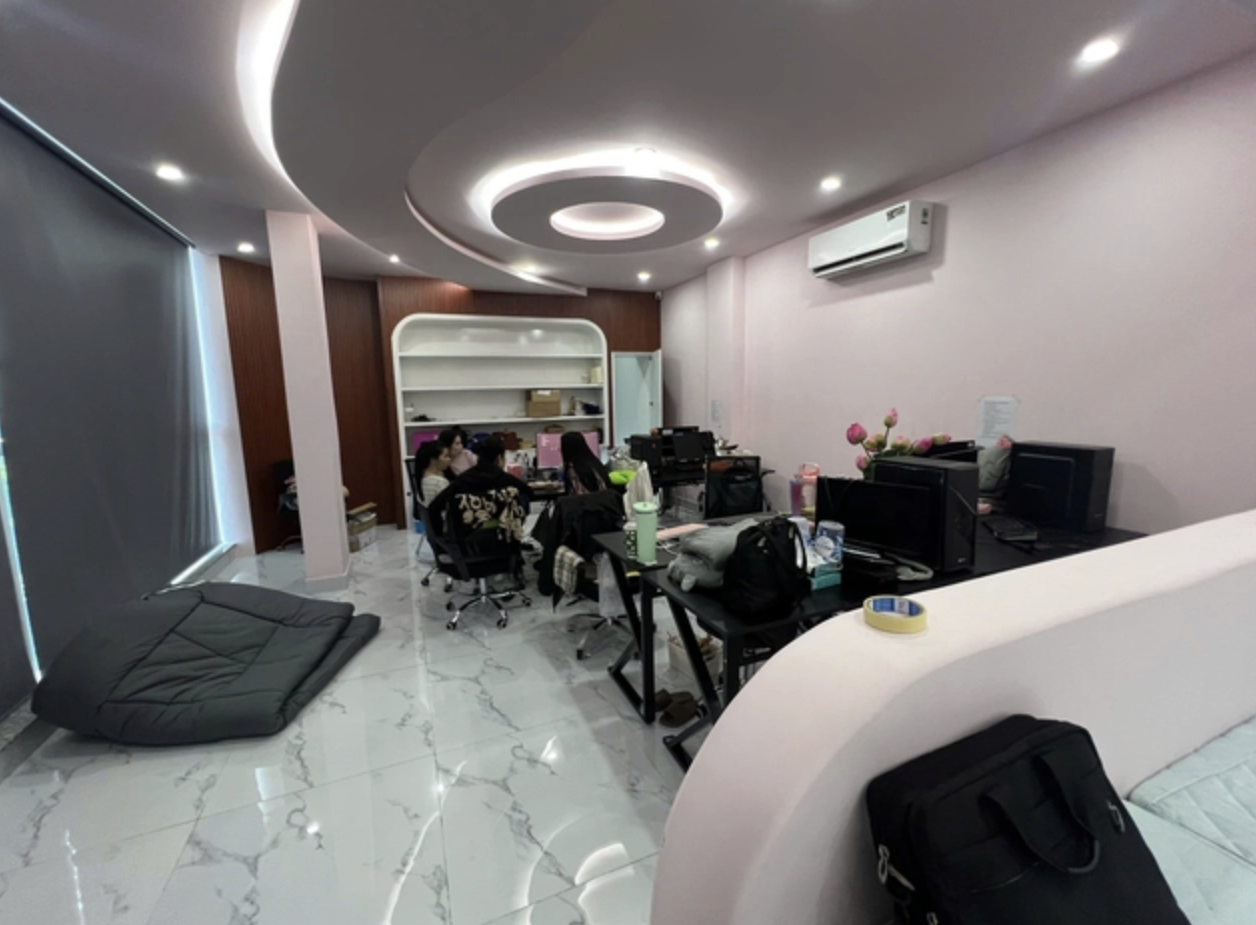 Điểm danh các thẩm mỹ viện từng bị Công an TP HCM "gõ cửa"- Ảnh 6. Điểm danh các thẩm mỹ viện từng bị Công an TP HCM "gõ cửa"- Ảnh 6.