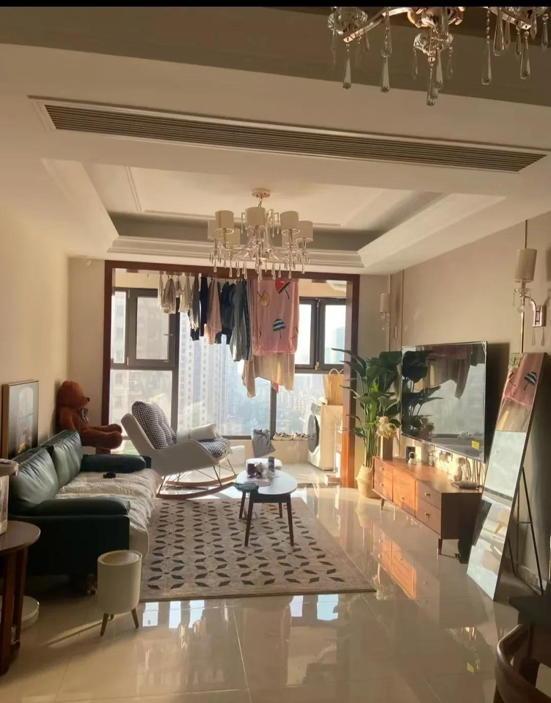 Nói thẳng: Nhà trông  Nói thẳng: Nhà trông