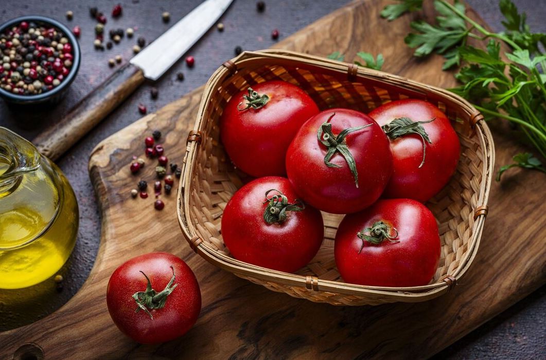 Đừng để cà chua trong tủ lạnh nữa - đây mới là cách bảo quản tốt nhất nhưng cực ít người biết- Ảnh 1. Đừng để cà chua trong tủ lạnh nữa - đây mới là cách bảo quản tốt nhất nhưng cực ít người biết- Ảnh 1.