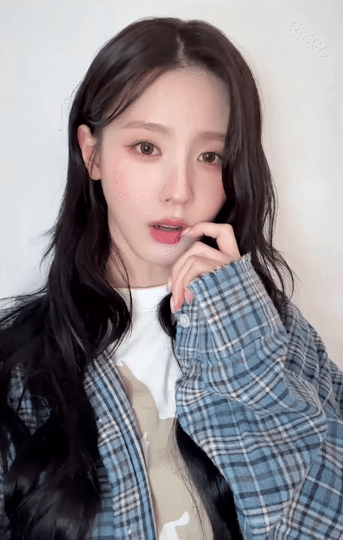 Dàn sao Trung phát cuồng vì Sơn Tùng, hit 7 năm viral mãi thế này đúng là ngôi sao top 1 Việt Nam- Ảnh 2. Dàn sao Trung phát cuồng vì Sơn Tùng, hit 7 năm viral mãi thế này đúng là ngôi sao top 1 Việt Nam- Ảnh 2.