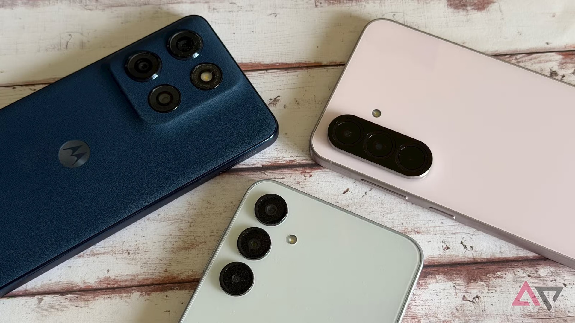 Đừng nghe những lời "xúi dại" rằng phải chi thật nhiều tiền mới có điện thoại ngon: Trò bịp ấy xưa rồi- Ảnh 4. Đừng nghe những lời "xúi dại" rằng phải chi thật nhiều tiền mới có điện thoại ngon: Trò bịp ấy xưa rồi- Ảnh 4.