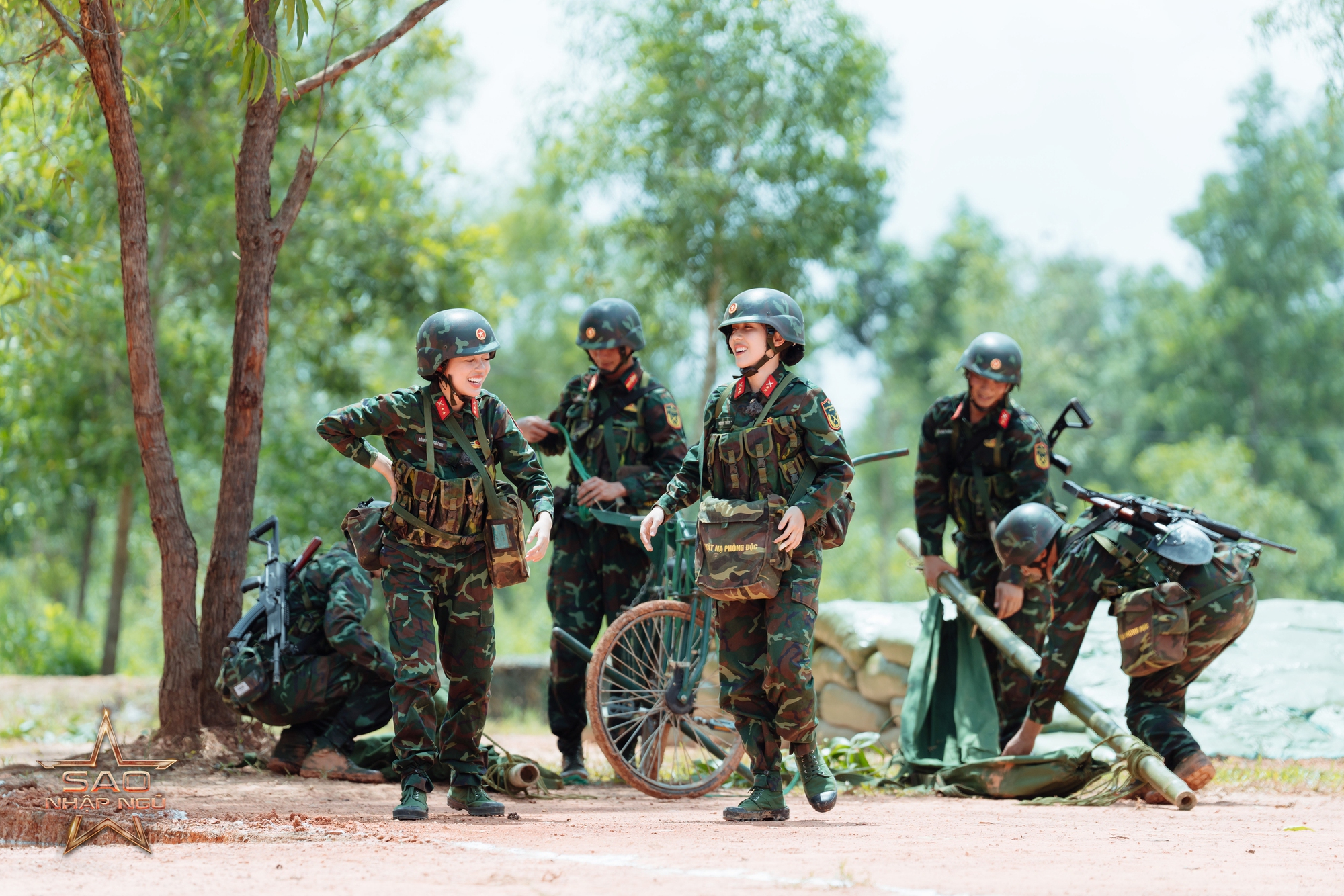 Tập 13 Sao Nhập Ngũ: 1 nhân vật rời chương trình, Hương Giang kinh ngạc khi thấy món đồ này- Ảnh 4. Tập 13 Sao Nhập Ngũ: 1 nhân vật rời chương trình, Hương Giang kinh ngạc khi thấy món đồ này- Ảnh 4.