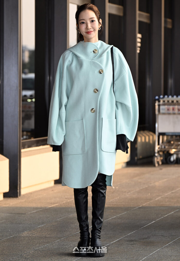 Park Min Young đang làm gì với nhan sắc của mình thế này?- Ảnh 11. Park Min Young đang làm gì với nhan sắc của mình thế này?- Ảnh 11.