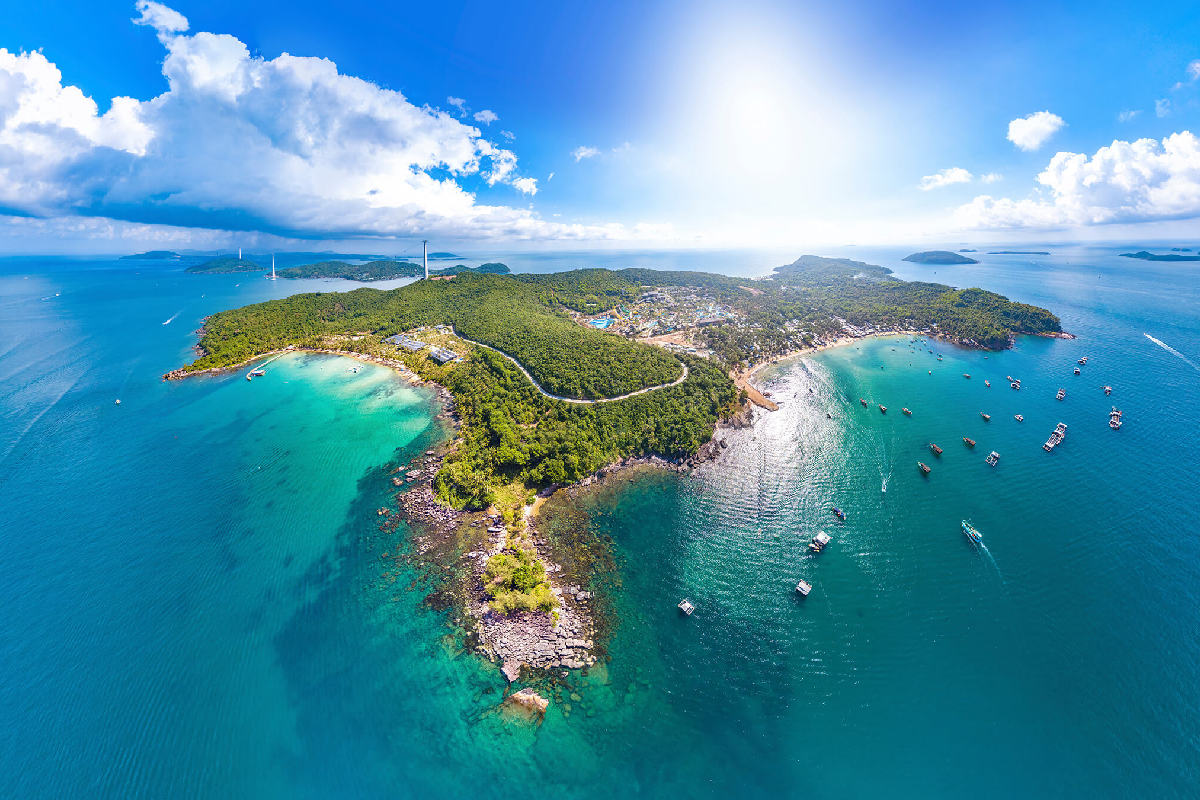 Vừa được Mỹ đánh giá đẹp hơn Maldives và Bali, nơi này của Việt Nam tiếp tục lọt Top điểm đến hấp dẫn nhất thế giới: Bảo sao tổng thu du lịch tăng 90%- Ảnh 2. Vừa được Mỹ đánh giá đẹp hơn Maldives và Bali, nơi này của Việt Nam tiếp tục lọt Top điểm đến hấp dẫn nhất thế giới: Bảo sao tổng thu du lịch tăng 90%- Ảnh 2.