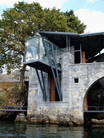 Nữ nghệ sĩ 30 năm không ăn cơm sở hữu biệt thự  Nữ nghệ sĩ 30 năm không ăn cơm sở hữu biệt thự