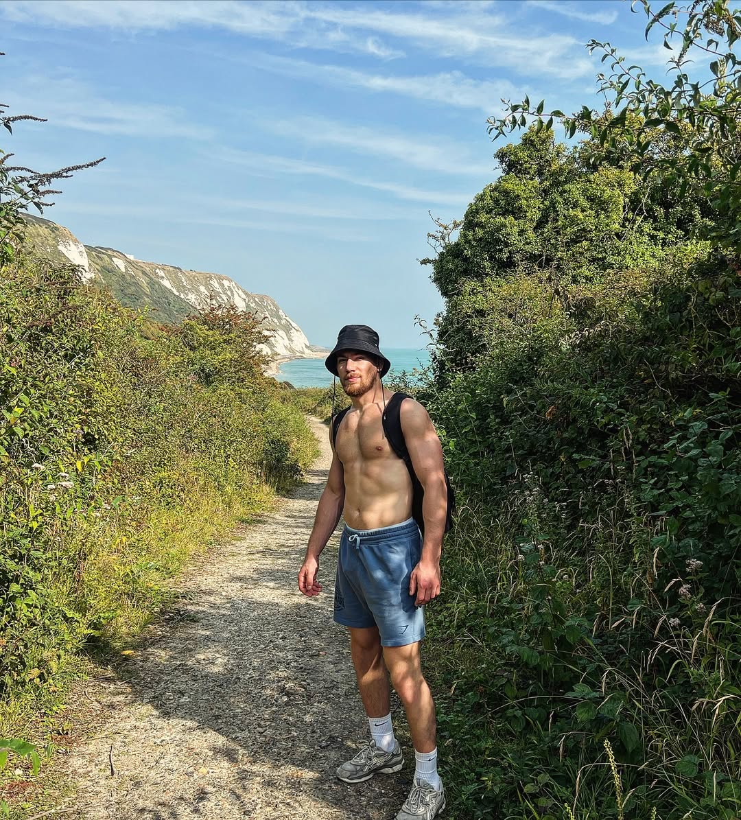 Nghiệp báo tức thì: Vừa thò tay móc túi, tên trộm bị “quật ngã sấp mặt” bởi… nhà vô địch Jiu-jitsu- Ảnh 6. Nghiệp báo tức thì: Vừa thò tay móc túi, tên trộm bị “quật ngã sấp mặt” bởi… nhà vô địch Jiu-jitsu- Ảnh 6.