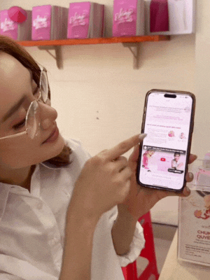 Vụ Nhã Phương hiến tóc nhuộm gây tranh cãi: Người trong cuộc và phía đơn vị nhận nói gì?- Ảnh 5. Vụ Nhã Phương hiến tóc nhuộm gây tranh cãi: Người trong cuộc và phía đơn vị nhận nói gì?- Ảnh 5.