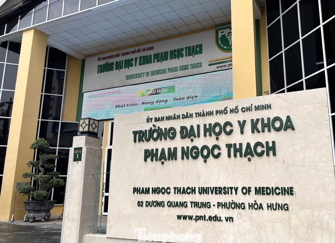 Động thái mới của Trường ĐH Y khoa Phạm Ngọc Thạch sau vụ ồn ào về thí sinh tiến sĩ 24 tuổi- Ảnh 1. Động thái mới của Trường ĐH Y khoa Phạm Ngọc Thạch sau vụ ồn ào về thí sinh tiến sĩ 24 tuổi- Ảnh 1.