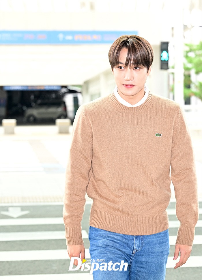 Bùng binh tình ái Jennie (BLACKPINK) - Kai (EXO) - V (BTS) đụng mặt, tạo nên cuộc hội ngộ lịch sử- Ảnh 18.