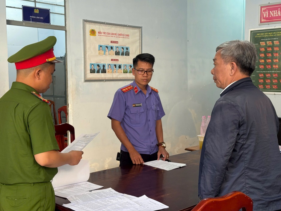 Vì sao cựu Giám đốc Bệnh viện Đa khoa Bình Thuận và Giám đốc CDC Bình Thuận bị bắt?- Ảnh 3.