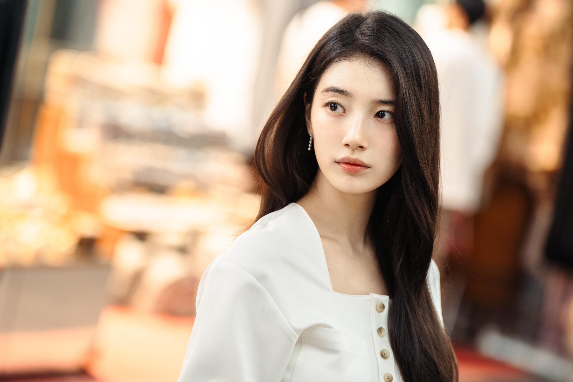 "Suzy sống dựa vào nhan sắc mãi không biết ngại à?"- Ảnh 2.