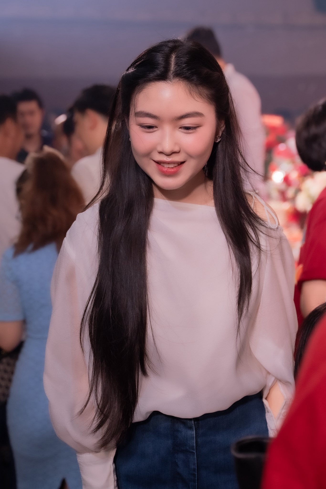 Con gái Phó chủ tịch Hội điện ảnh Việt Nam xuất hiện gây chú ý- Ảnh 4.