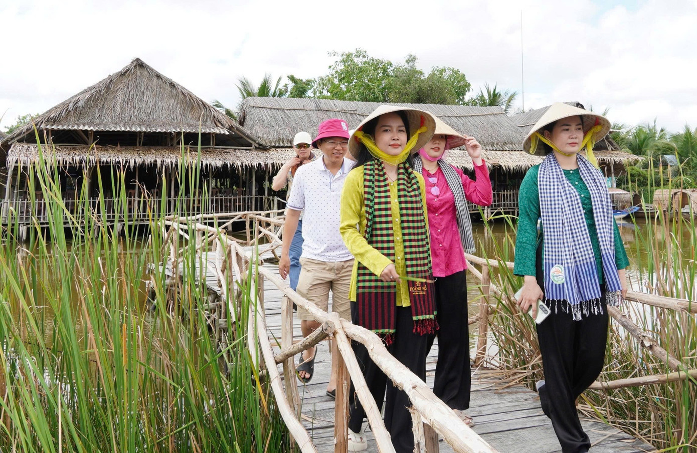 Trải nghiệm 'độc nhất vô nhị' ở rừng tràm U Minh Hạ- Ảnh 6.