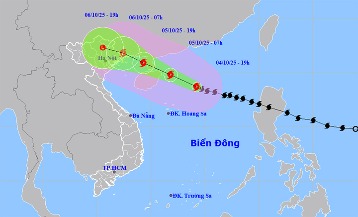 Tin bão số 11 Matmo mới nhất: Giật cấp 15, cách đặc khu Hoàng Sa 290km- Ảnh 1.