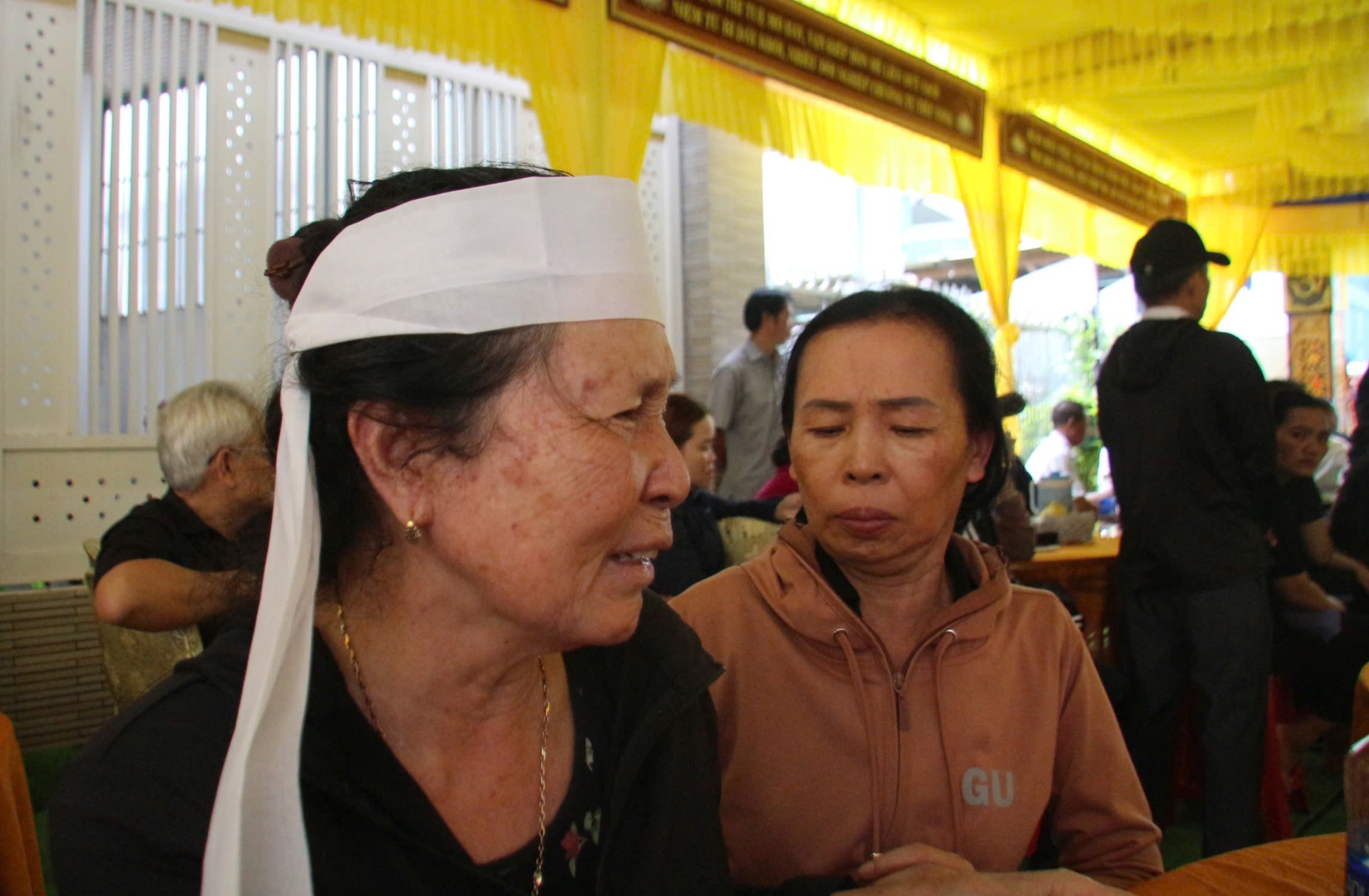 Thông tin "nóng" vụ Chủ tịch UBND xã bị xe tông tử vong khi điều tiết giao thông do ngập lụt- Ảnh 2.