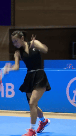 Nàng thơ pickleball quá mê Việt Nam rồi: Khen khán giả hết lời, ăn tận 14 cái bánh mì vẫn cứ là ngon tuyệt!- Ảnh 9.