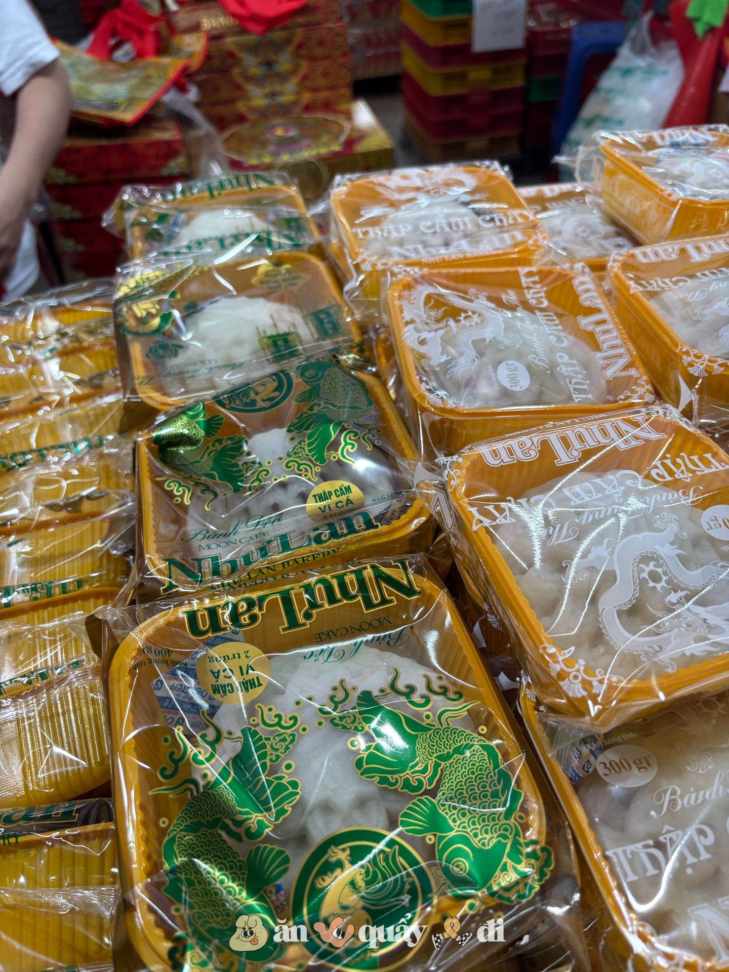 Bánh Trung thu thời nay: Vỏ ngoài chuẩn richkid nhưng bên trong thì sao?- Ảnh 4.
