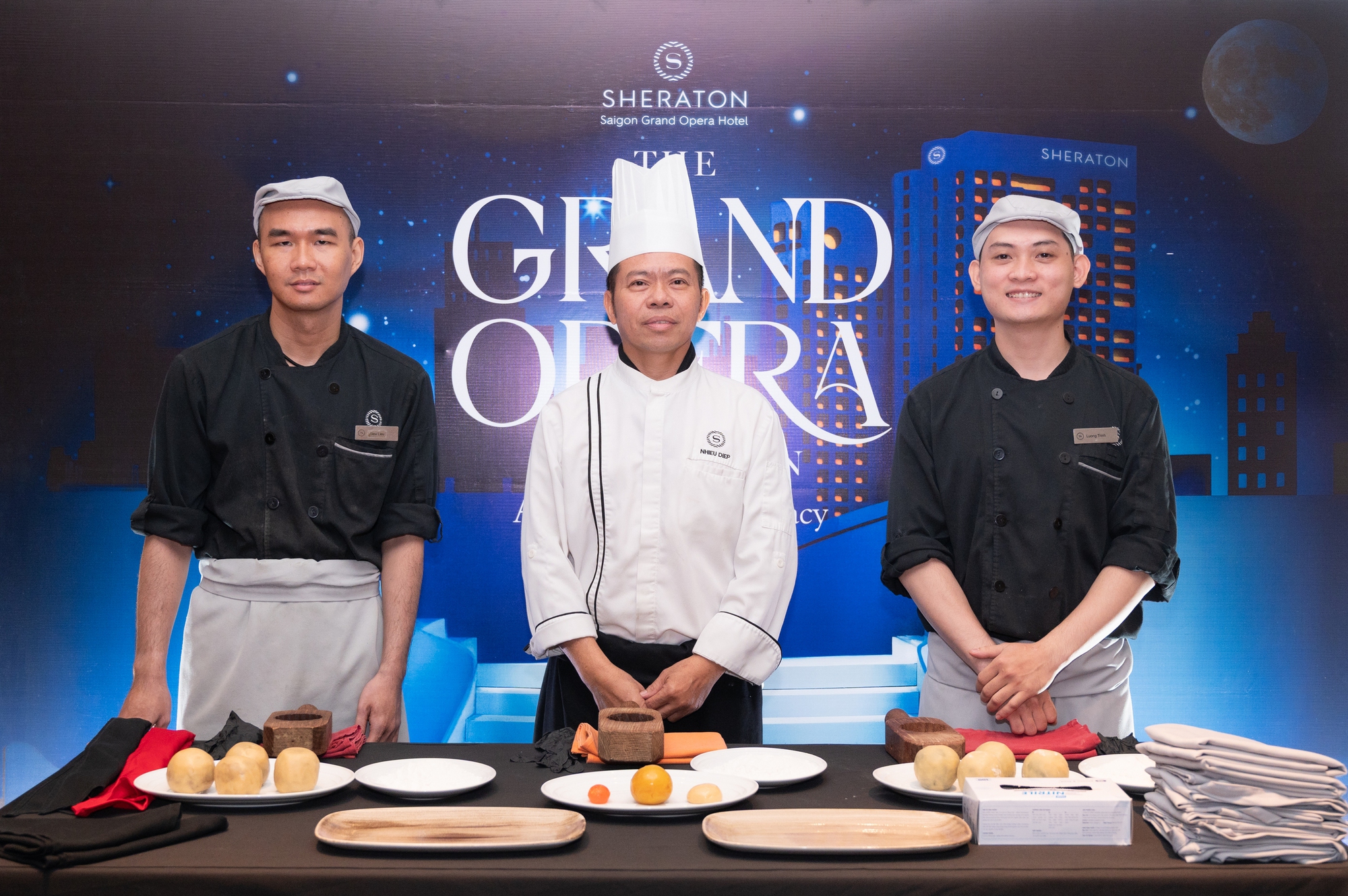 Bánh Trung thu Sheraton vẫn giữ phong độ suốt mùa trăng nhờ hơn 20 năm chế tác thủ công và 8 hương vị truyền thống- Ảnh 10.