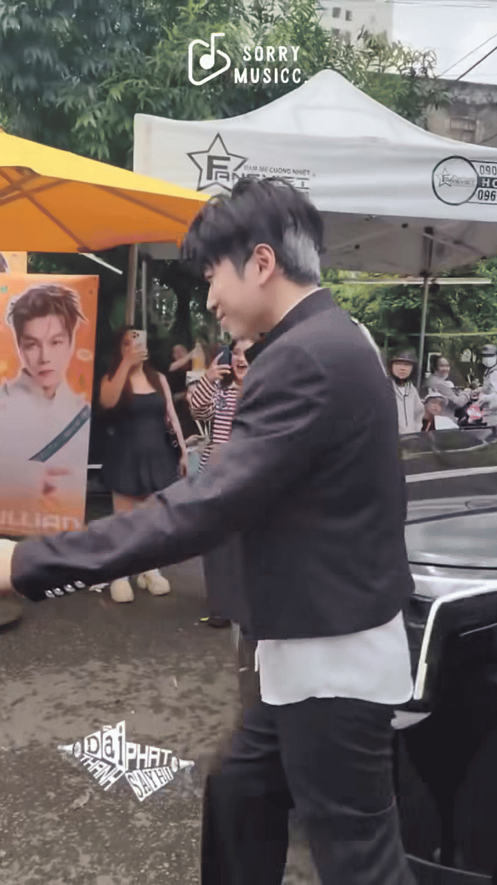 Karik gặp chấn thương nặng tại Anh Trai Say Hi, chuyện gì đã xảy ra?- Ảnh 2.