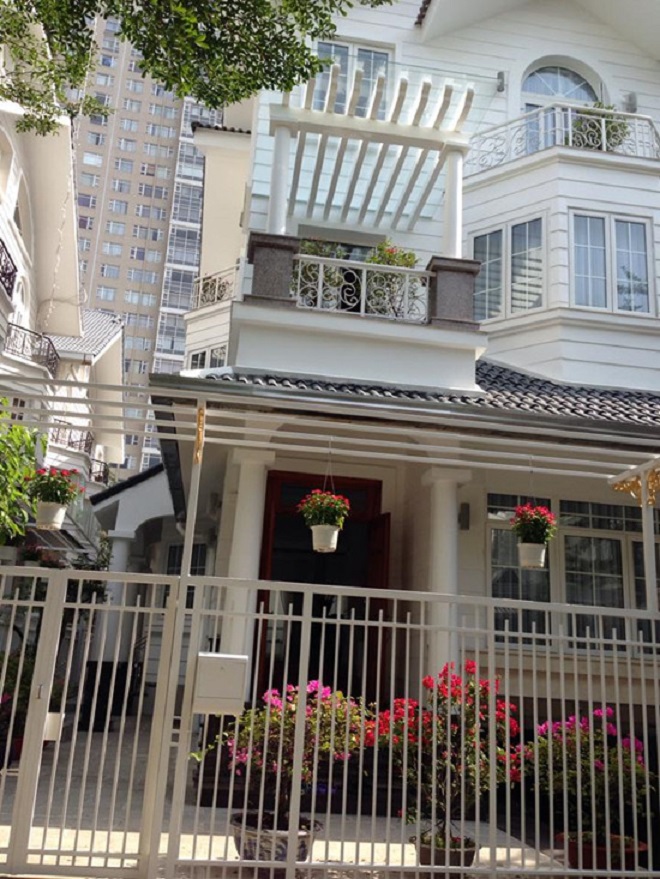 Nam ca sĩ có nhà trước Dinh Thống Nhất, ở penthouse 100 tỷ quận 1: Đẹp trai, nổi tiếng, 41 tuổi chưa vợ- Ảnh 4.