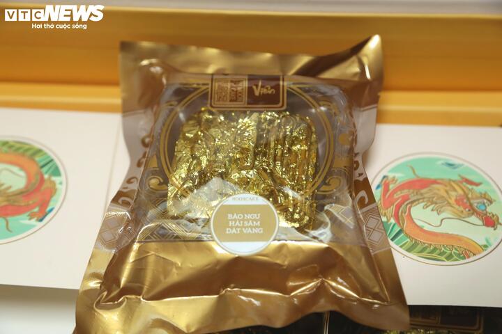 Bánh trung thu dát vàng 24K giá tiền triệu hút khách- Ảnh 4.