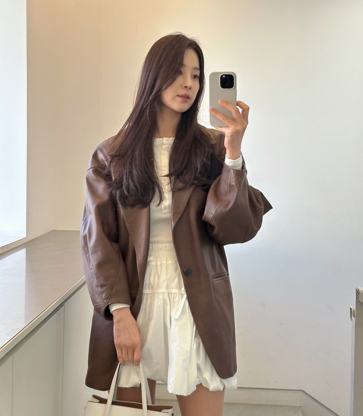10 set đồ mùa thu siêu hack tuổi dành cho phụ nữ 40+- Ảnh 8.