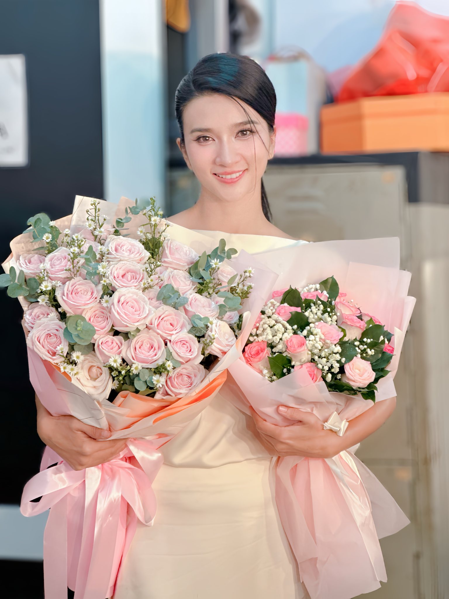 Nữ NSƯT chia tay đại gia ngân hàng, một mình nuôi con, U40 giàu sang, đẹp bậc nhất showbiz Việt- Ảnh 7.