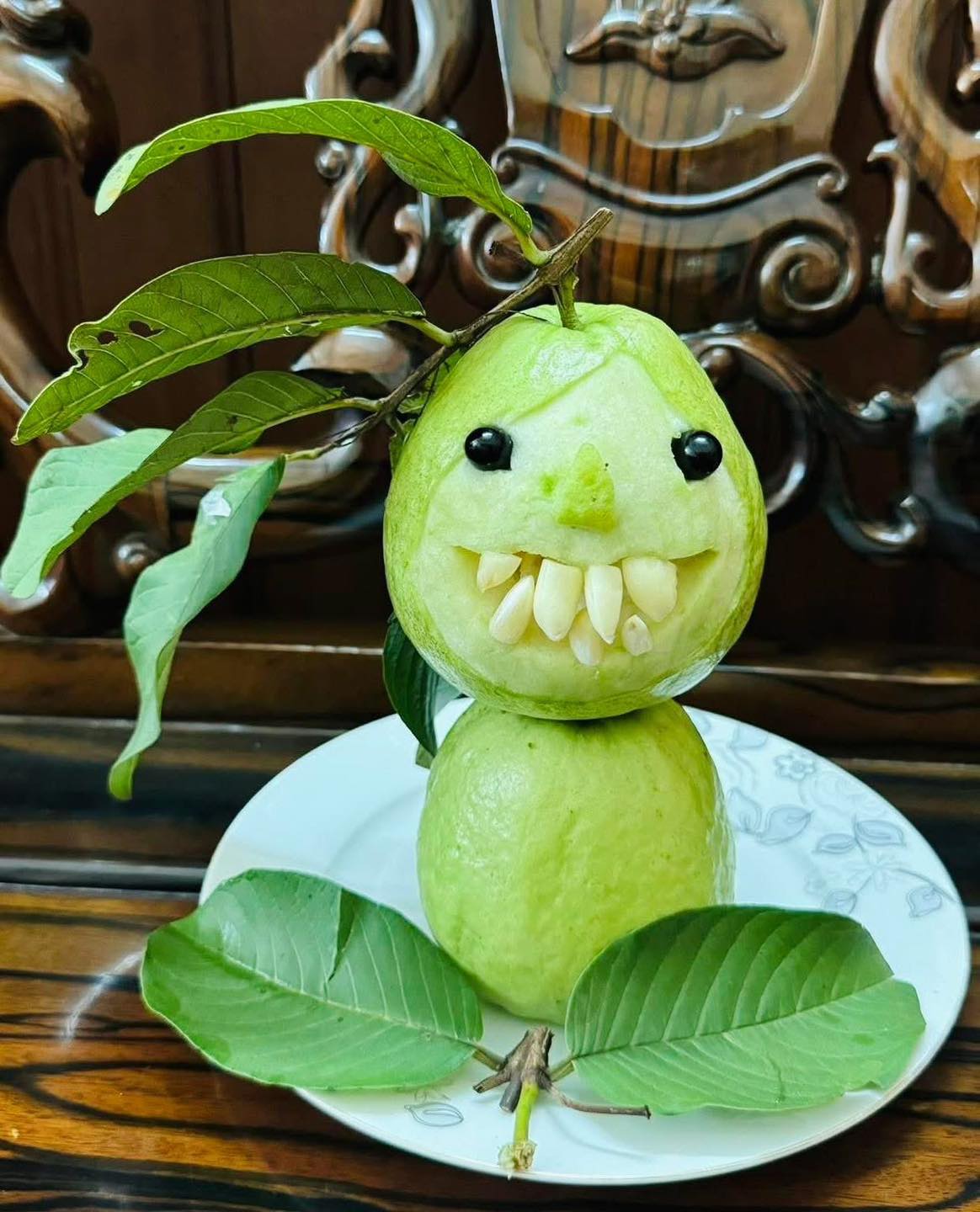 Mâm cỗ Trung thu hóa "đêm Halloween": Đây là 7 tác phẩm trái cây đang khiến dân mạng cười nghiêng ngả- Ảnh 7.