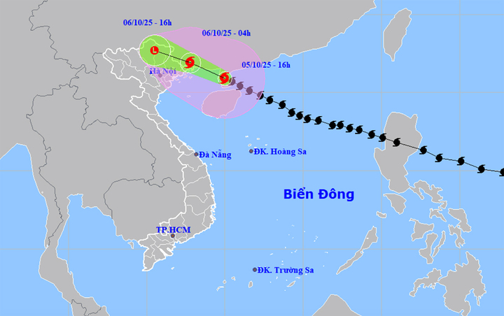 Tin bão số 11 Matmo mới nhất: Giật cấp 15, cách Quảng Ninh 150km, dự báo khu vực mưa to đến rất to khi bão đổ bộ- Ảnh 1.
