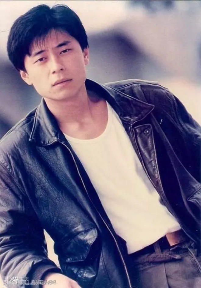 Nam ca sĩ hàng đầu bị đầu độc thuỷ ngân, hung thủ trong showbiz vẫn chưa được phát hiện- Ảnh 1.
