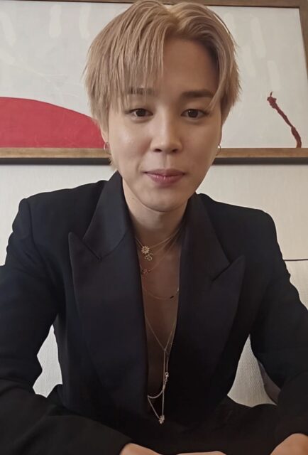 Jimin (BTS) bị chỉ trích vì cách phản ứng với tin đồn hẹn hò trong quá khứ- Ảnh 2. Jimin (BTS) bị chỉ trích vì cách phản ứng với tin đồn hẹn hò trong quá khứ- Ảnh 2.