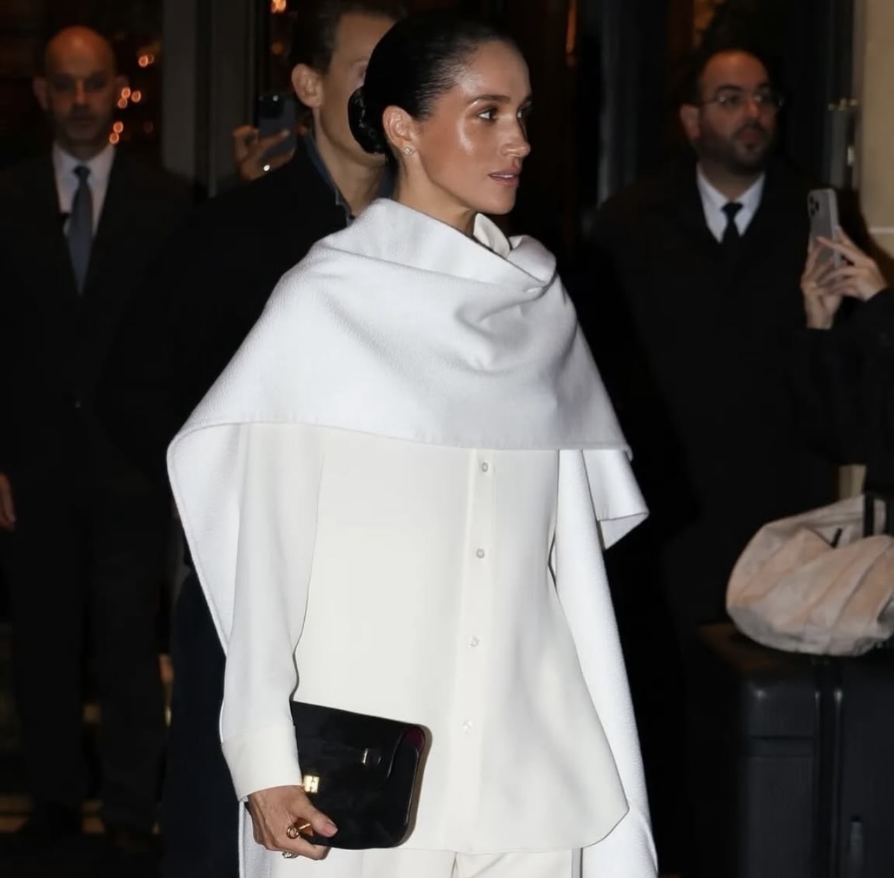 Màn tái xuất đầy thị phi của Meghan Markle- Ảnh 5.