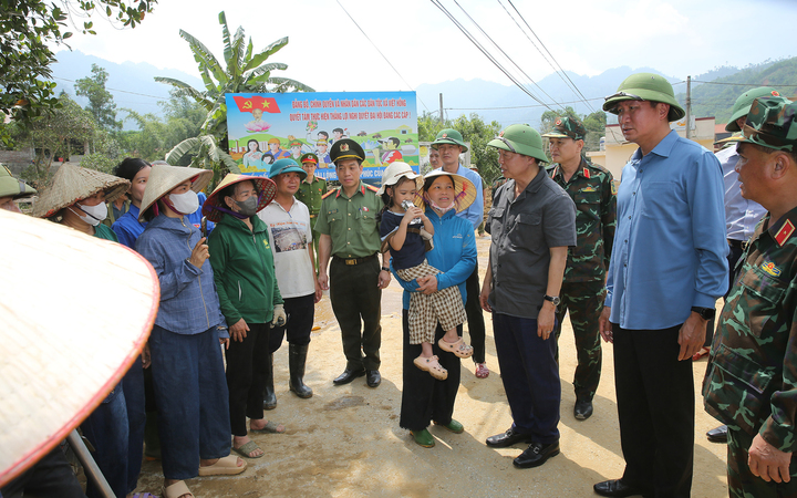 Phó Thủ tướng Trần Hồng Hà: Chính quyền không để dân tự đi tìm chỗ ở sau bão- Ảnh 1.