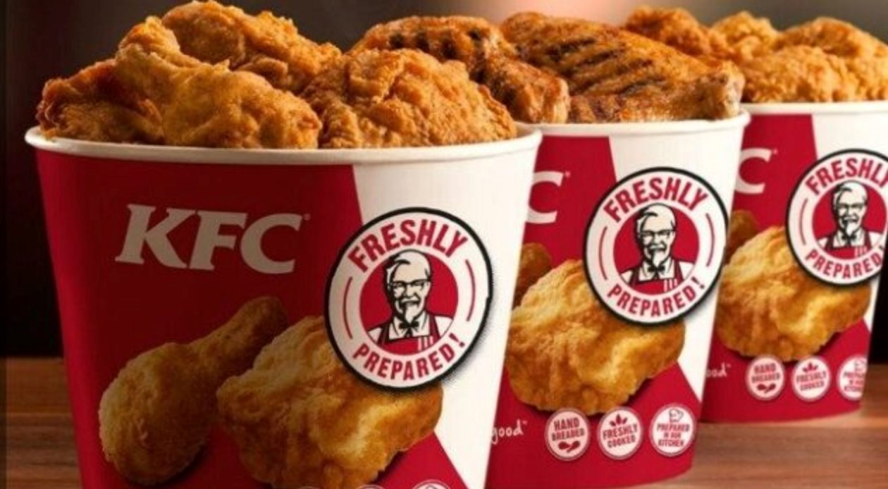 KFC tại quốc gia này phải đóng gần 70 cửa hàng chỉ sau 2 năm, 2.200 nhân viên bị sa thải: Chuyện gì đang xảy ra?- Ảnh 1.