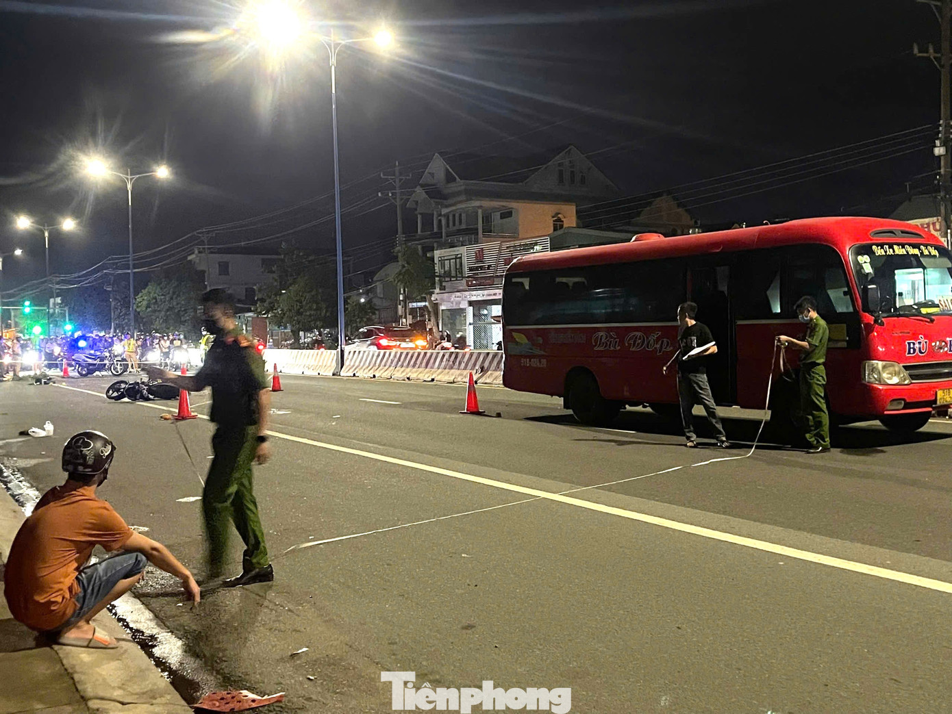 Tai nạn liên hoàn h…