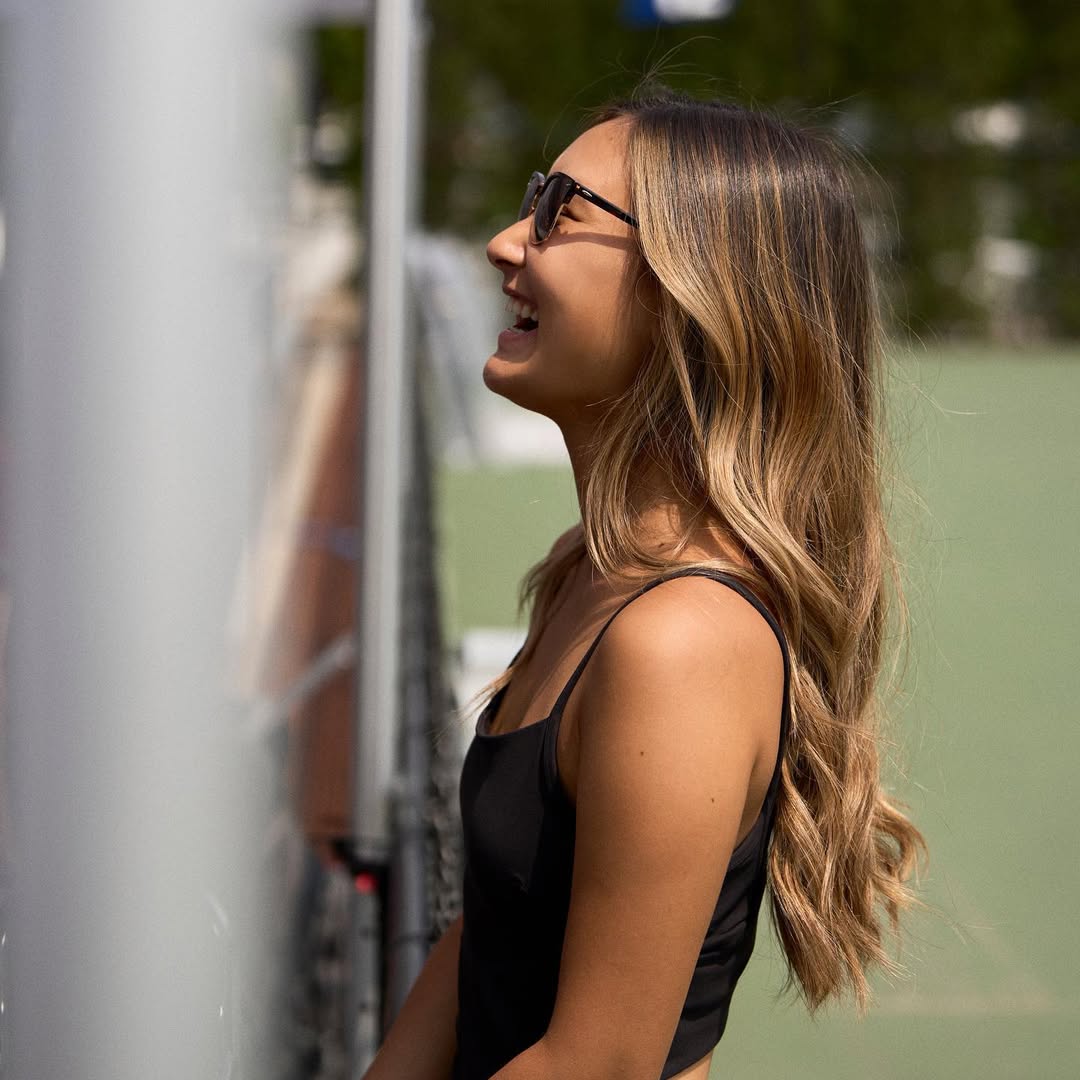 Alix Trương là ai mà hot đùng đùng, xả loạt ảnh ở Việt Nam toàn thấy đánh pickleball và ăn bánh mì?- Ảnh 14.