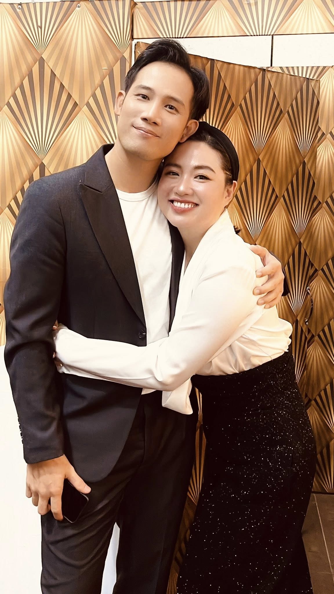 Nam thần Vbiz 20 năm rồi vẫn chẳng chịu già, còn giữ “kỷ lục” cả showbiz không ai dám giành- Ảnh 9.